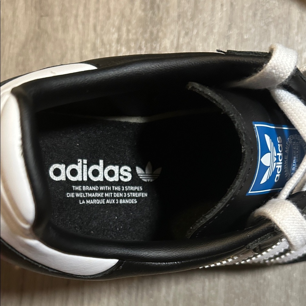 Adidas Men's Black and White Sneakers with Blue Accents - Picture 5 of 9